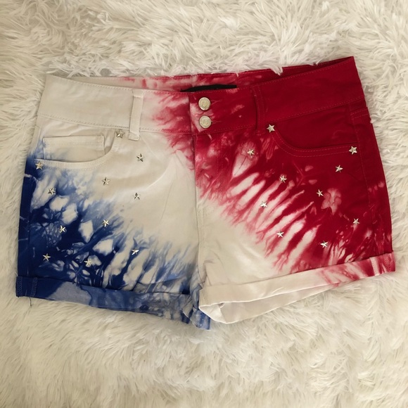 No Boundaries Pants - NWOT No Boundaries Patriotic Red White Blue Shorts